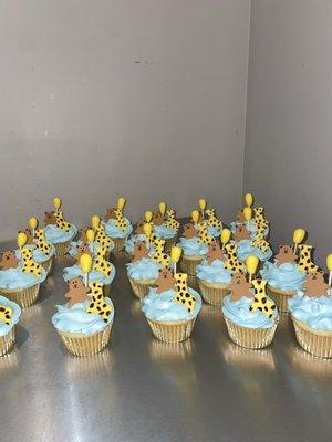 baby shower cupcakes