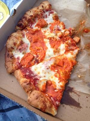 Buffalo chicken pizza was disappointing.  It  is all spice & no flavor. Looked like they just dumped spicy sauce on the pizza.