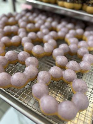 Mochi Doughnuts  

Follow us on Instagram 
Bober Tea Walnut Creek @kkjc_us
for Exclusive Promotions and Flavor Releases