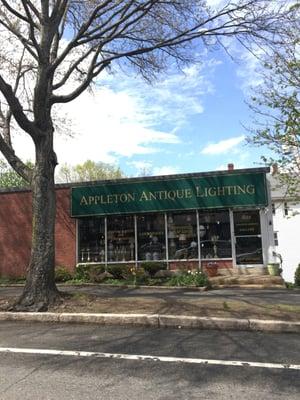 Appleton Antique Lighting of Brookline -- 801 Boylston Street / Route 9, Brookline              Storefront