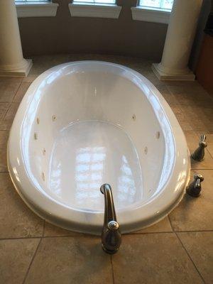 Refinished Jet Tub