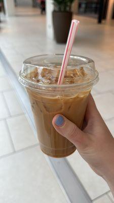 16 oz iced vanilla latte