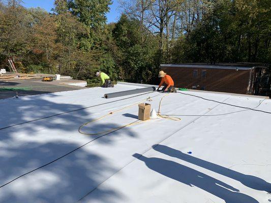 We do flat roofs too