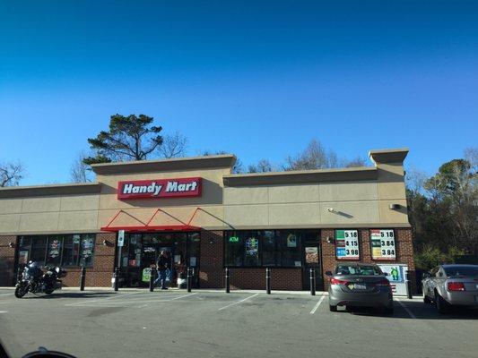 Handy Mart front entrance