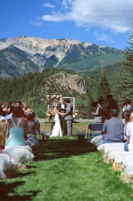 #oakstreamweddings #destinationweddings #coloradoweddings