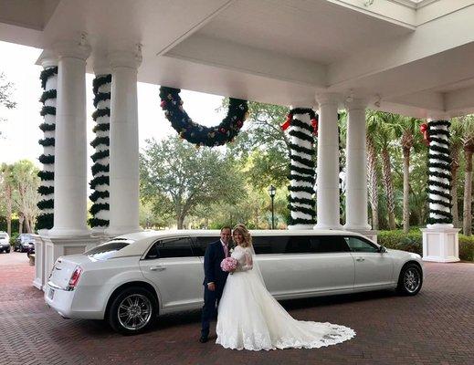 Chrysler 300 Super Stretch Limousine (10 passengers) - $90/hr + Gratuity* (3 hr min.)