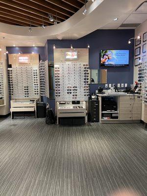 Living Well Eye Care at The Commons