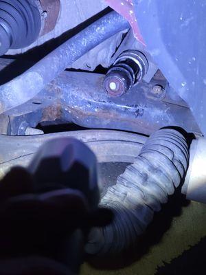 Broken inner tie rod