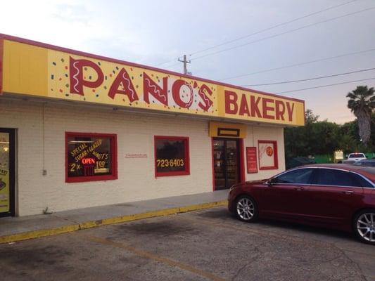 Pano's Bakery