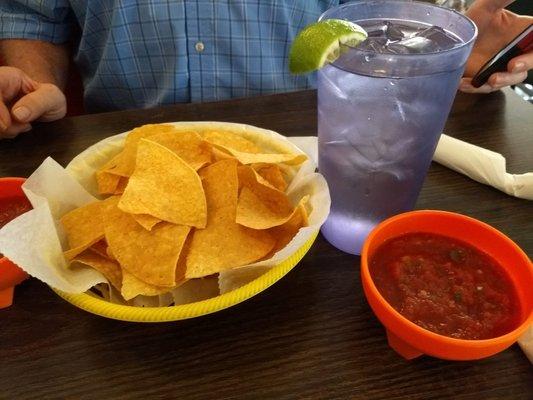 Chip and salsa.