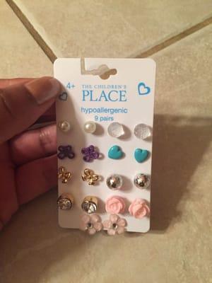 Cute assortment pack of earrings for my youngest...