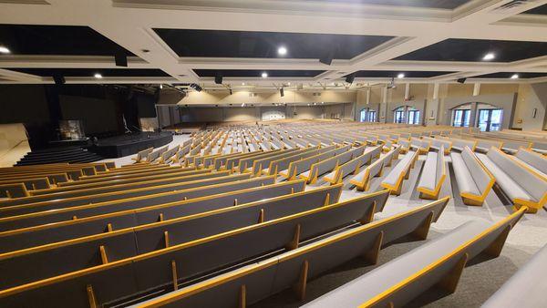 Refurbished Pews 3,000 seats for Maranatha Chapel in San Diego, CA