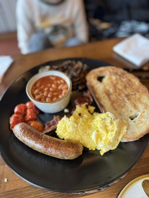 Full English breakfast with scrambled eggs