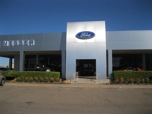 Welcome to the Gene Messer Collision Center in Lubbock, TX!