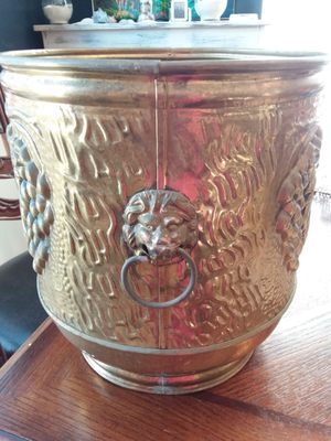 Brass planter purchased thru Ligon Auctions