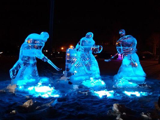 Hamburg Fairgrounds Ice Sculpture show!!