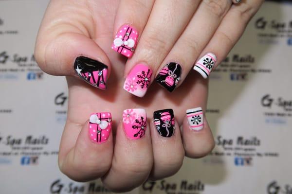 Pink Xmas nail designs