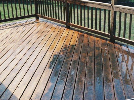 Powerwashing - deck,fence,patio,houses.