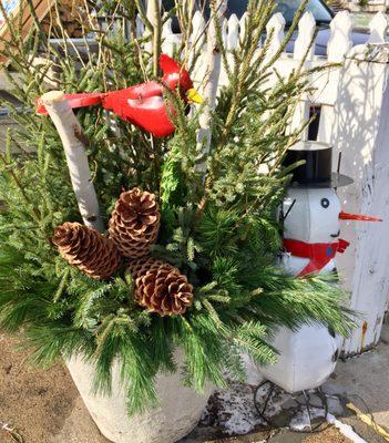 Winter Planter & Decor