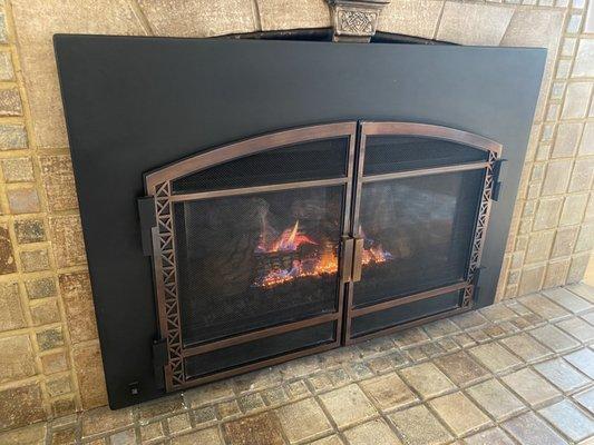 Mendota gas fireplace.