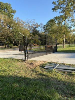 Gate installation, the Woodlands Texas