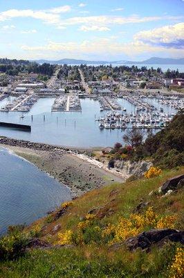 Moor your boat right in Anacortes for easy access to the San Juan Islands and Victoria Island in Canada