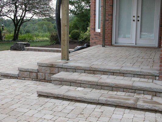 A concrete patio or deck from RDU CONCRETE will transform your yard. Our concrete patios, walkways and decks are sure to please.