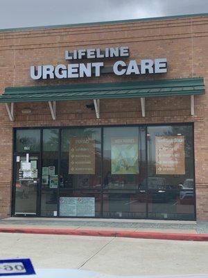 9am open but nobody take care at Drive-thru