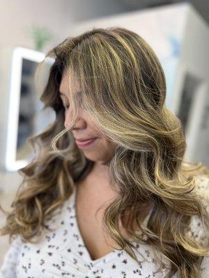 Balayage hair color dimension