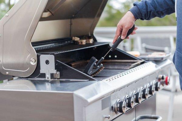 Barbecue Cleaning