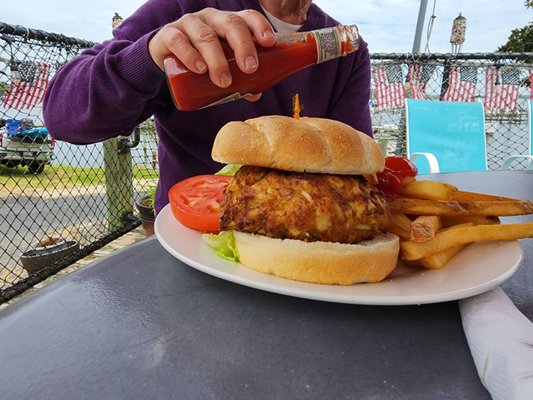 Scuttlebutt Restaurant and Marina