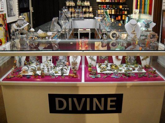 Divine Accessories