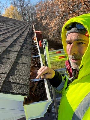 Pure Pro Gutter Cleaning, South Windsor, CT, cleangutterclean.com