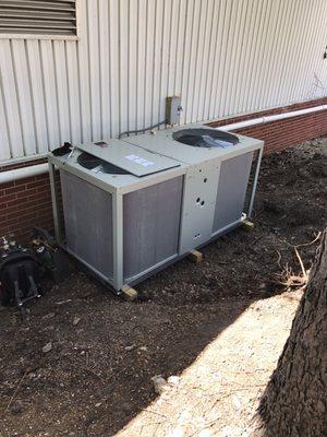 Trane 15 Ton Commercial condensing unit. We replaced the equipment at forest City Tennis center.