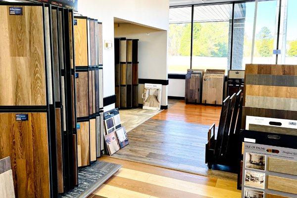 Showroom 2- hardwoods, laminate, lvp (luxury vinyl plank flooring)
Boyd's Carpet and More
DIY Flooring