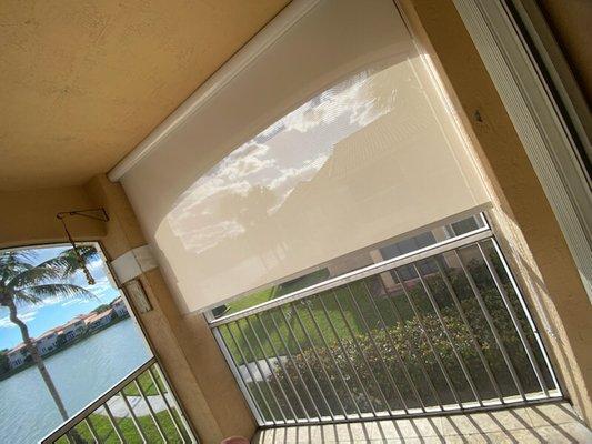 Beautiful Balcony Screen Shade installation.