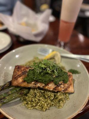 Grilled salmon with chimichurri sauce, asparagus & Rice