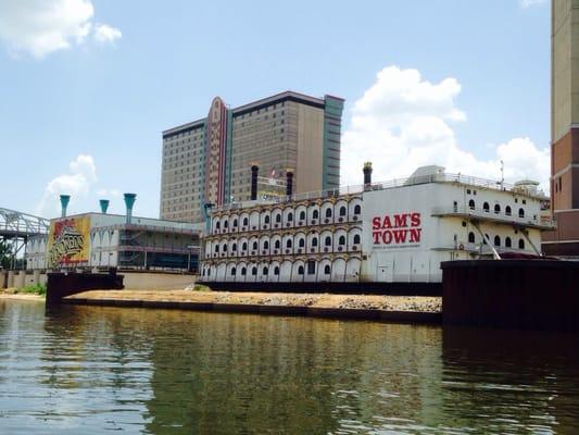 Casino's along the Red River