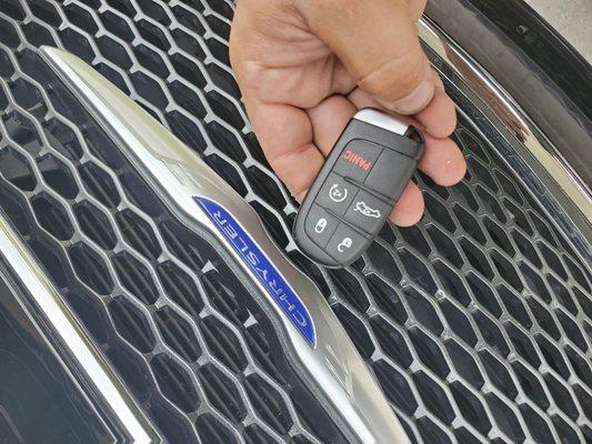 Chrysler 200 prox fob made