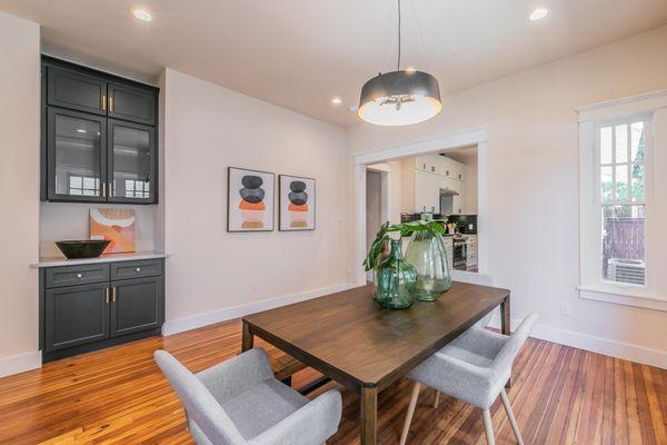 bar area in dining room