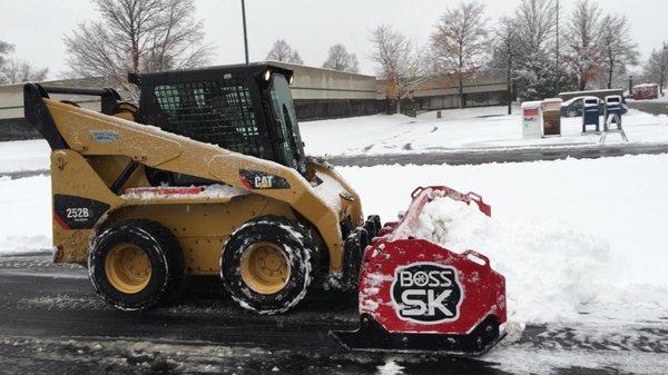 Snow Removal in Commercial Parking lot