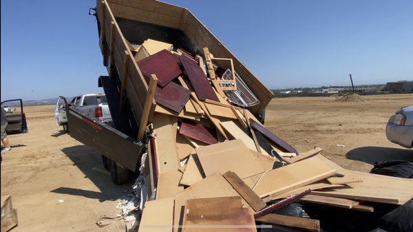 Demolition junk removal hauling