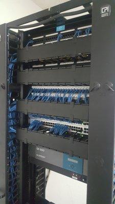 Cabling experts - Infrastructure cabling, server room clean up, networking optimization