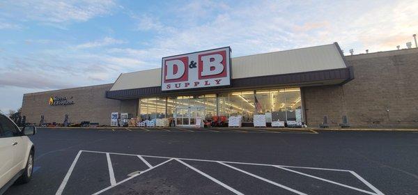 D&b Supply