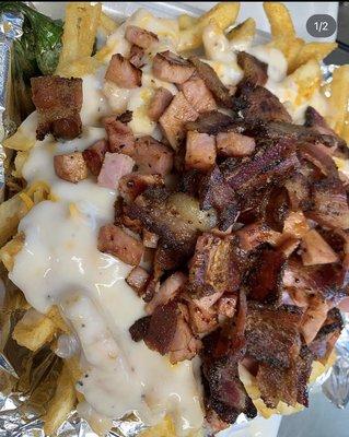 Breakfast fries with ham and bacon