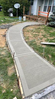 Concrete walk way