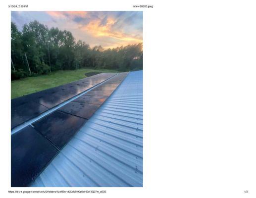 Metal Roofs are becoming more popular in our area. That's no problem for our installers!