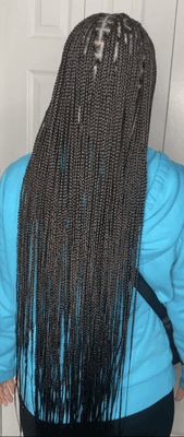 Small Knotless Box Braids
7 hours @ $350.00