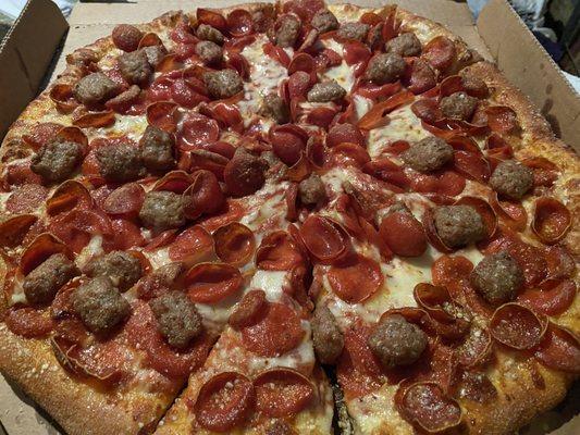 XL 
 double pepperoni (old world)
 sausage