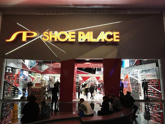 Shoe Palace